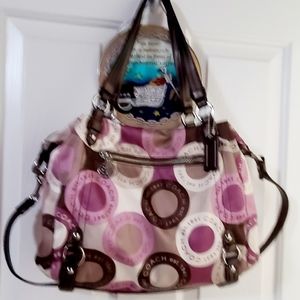 Vintage Meduim Handbag 👜 By Coach